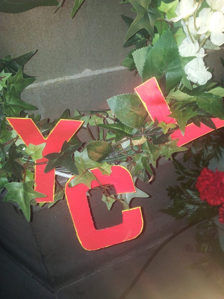 YCL wreath dedicated to the International Brigades